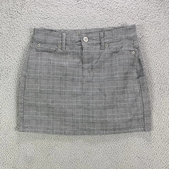 American Eagle Outfitters Dresses & Skirts - American Eagle Skirt Women 4 Gray Super Stretch Plaid Hi‎ Rise Microskirt